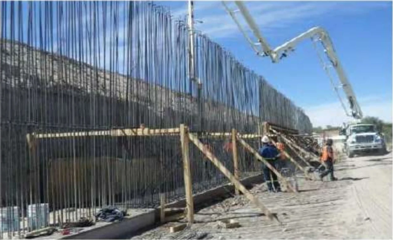 Construcción del Ladero El Tigre · Línea “A” · fotografía de obra