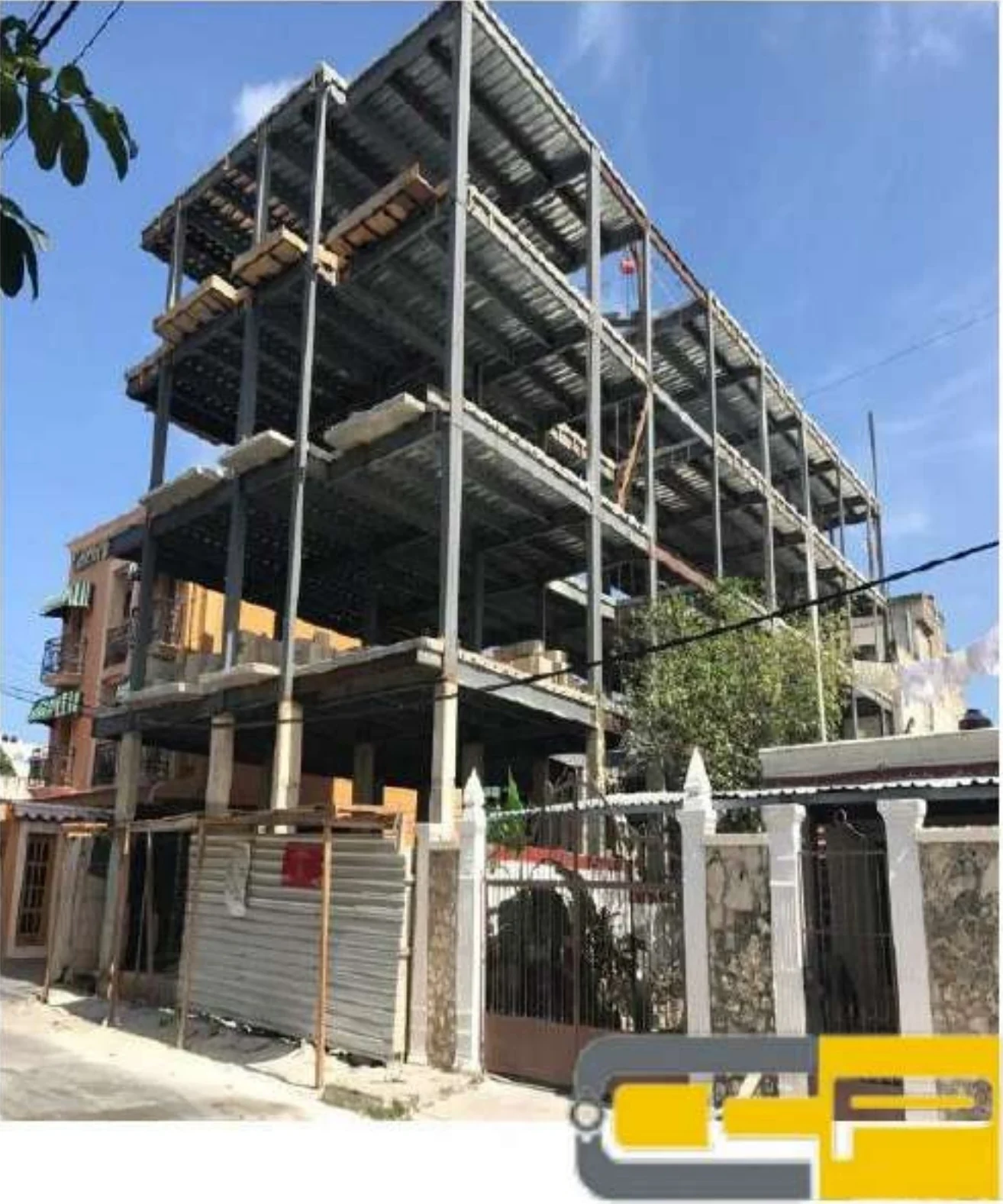 Estructura metálica · fotografía de obra